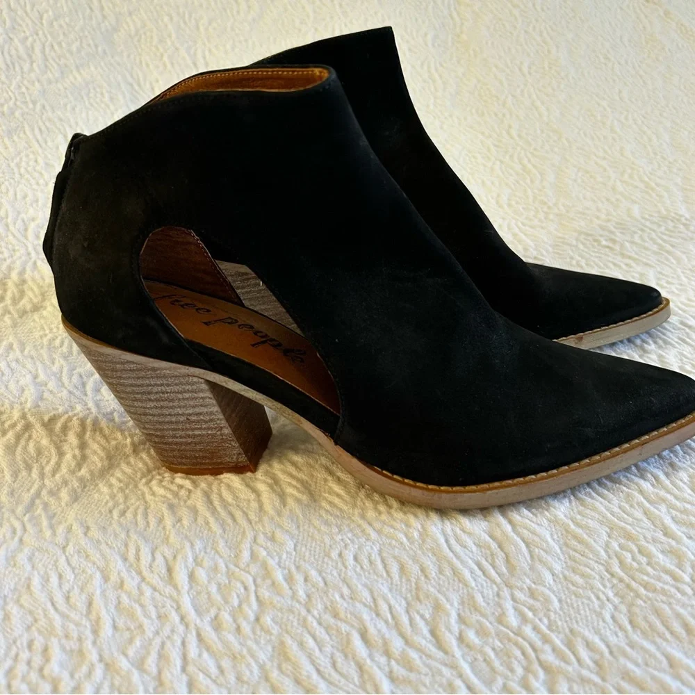 Free People Wilder Bootie, Black Suede, size 39.5 (9.5)